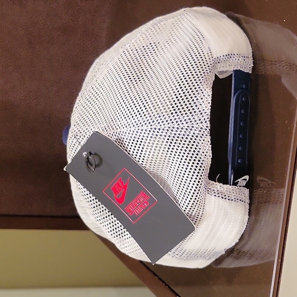 Nike Hawkins High School Cap - Picture 3 of 4